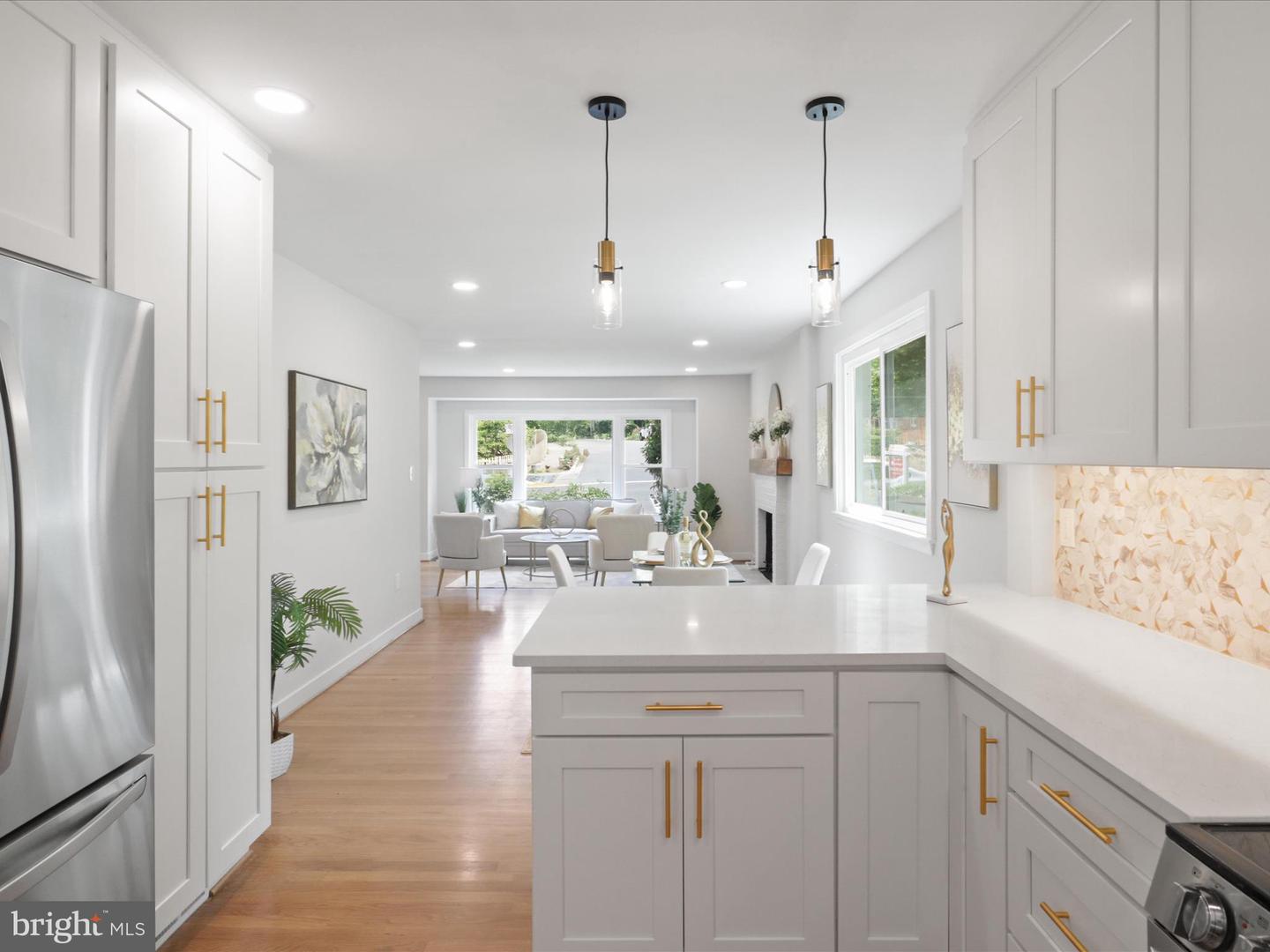 862 N OHIO ST, ARLINGTON, Virginia 22205, 5 Bedrooms Bedrooms, ,3 BathroomsBathrooms,Residential,For sale,862 N OHIO ST,VAAR2056478 MLS # VAAR2056478