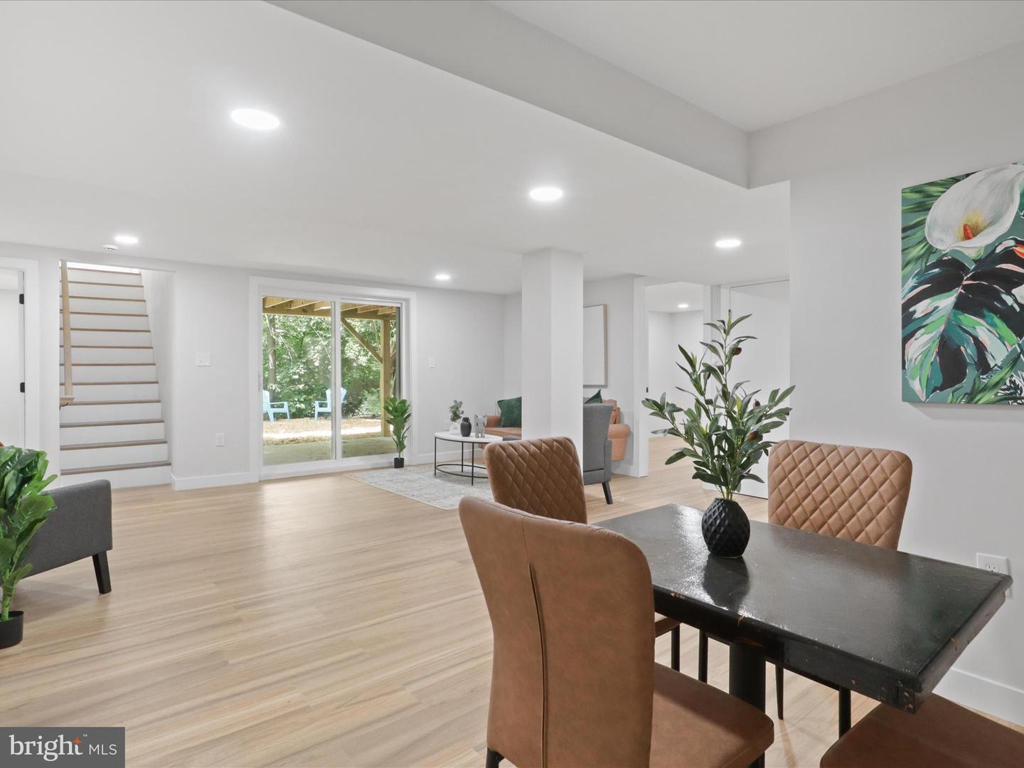 862 N OHIO ST, ARLINGTON, Virginia 22205, 5 Bedrooms Bedrooms, ,3 BathroomsBathrooms,Residential,For sale,862 N OHIO ST,VAAR2056478 MLS # VAAR2056478