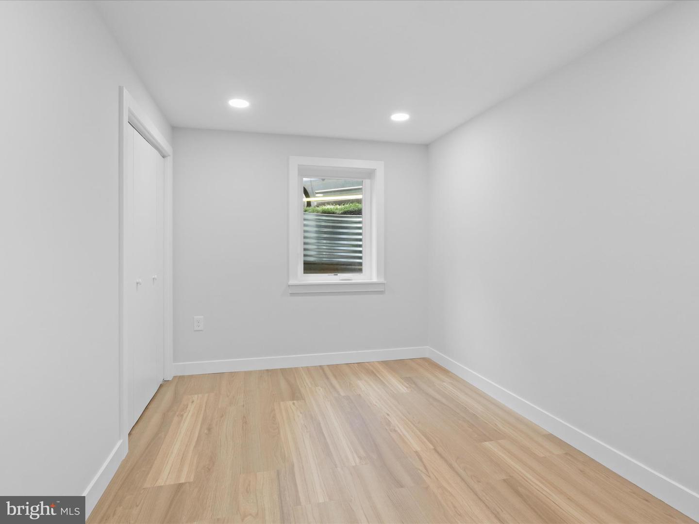 862 N OHIO ST, ARLINGTON, Virginia 22205, 5 Bedrooms Bedrooms, ,3 BathroomsBathrooms,Residential,For sale,862 N OHIO ST,VAAR2056478 MLS # VAAR2056478