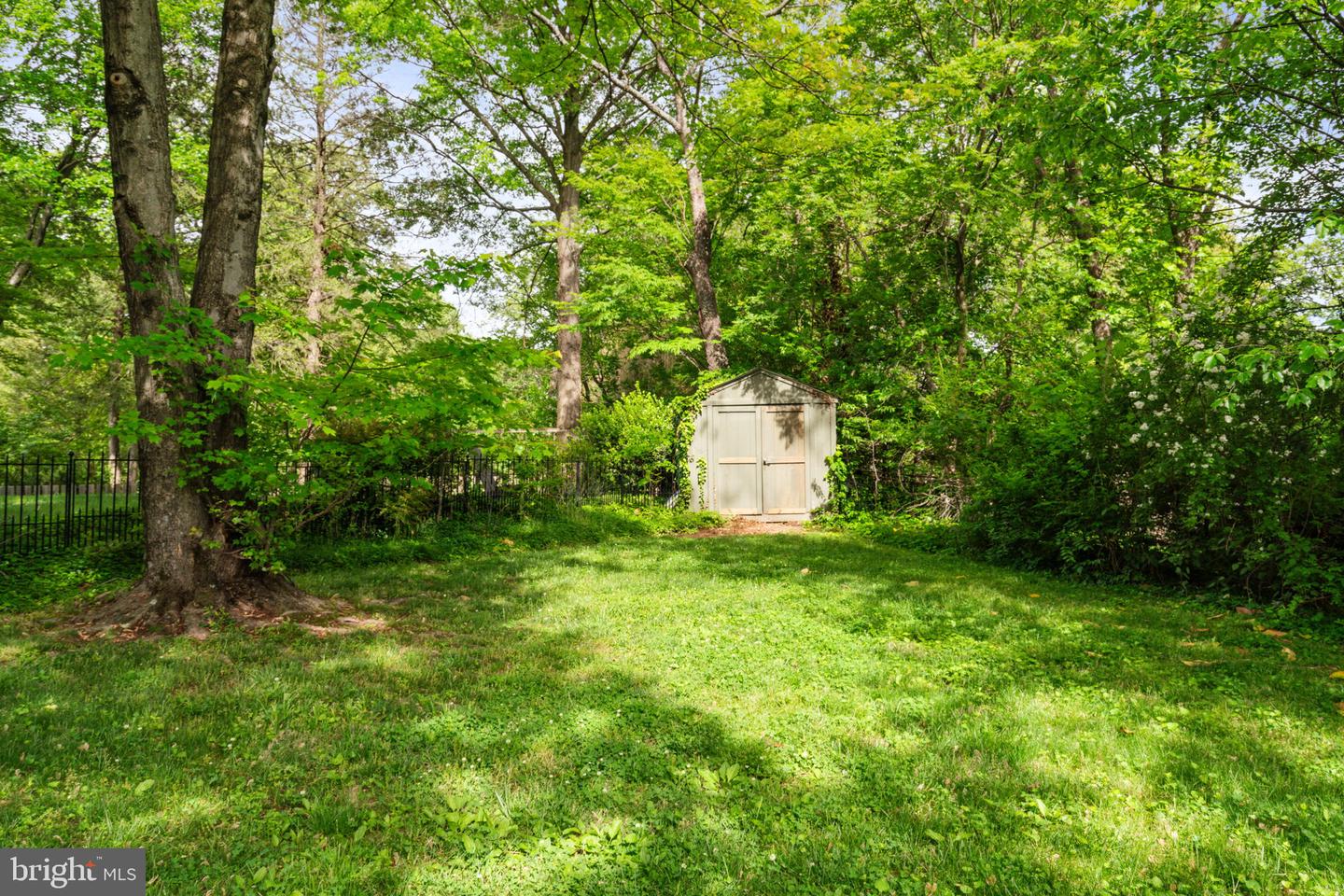 2737 WELCOME DR, FALLS CHURCH, Virginia 22046, 4 Bedrooms Bedrooms, ,3 BathroomsBathrooms,Residential,For sale,2737 WELCOME DR,VAFX2236296 MLS # VAFX2236296