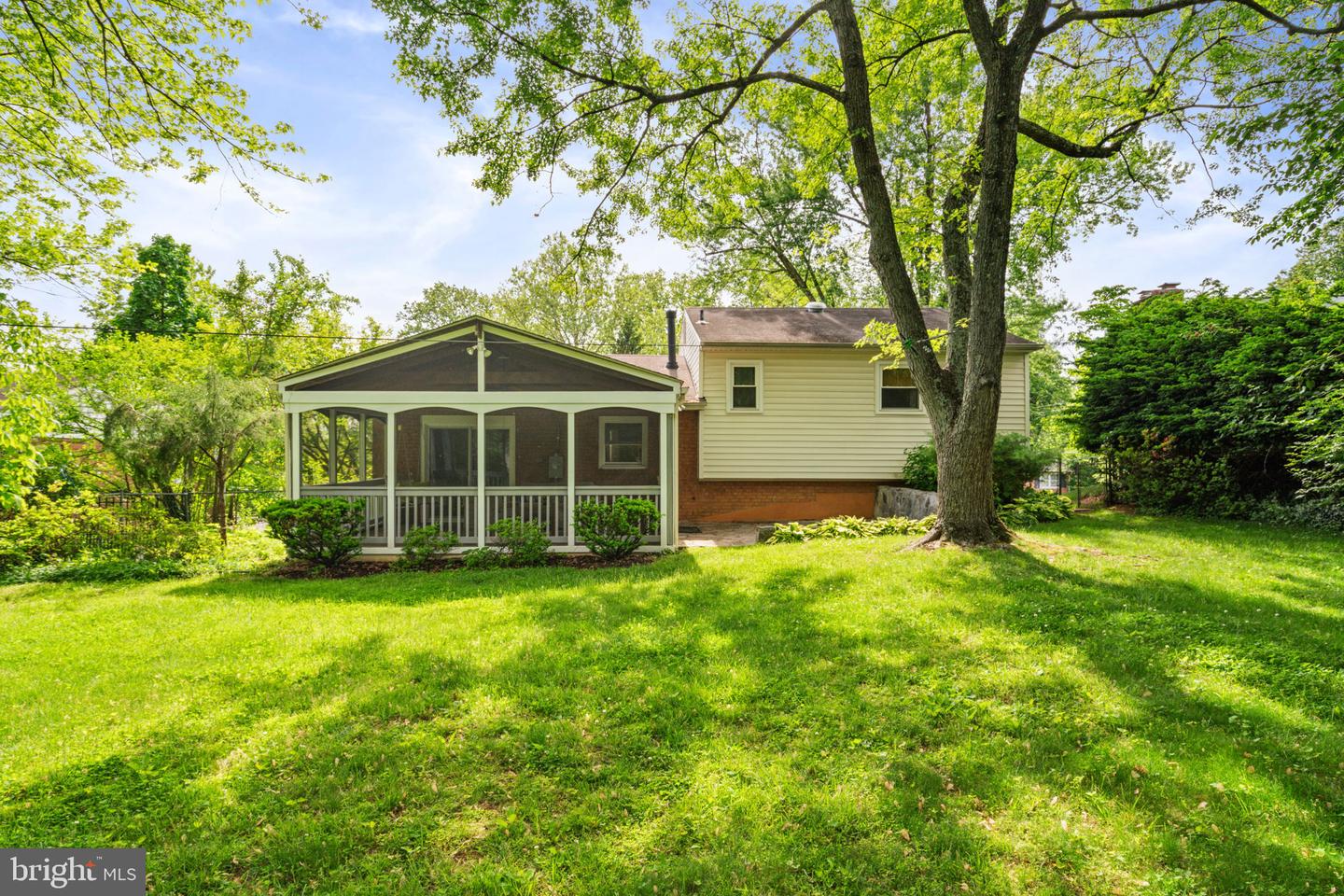 2737 WELCOME DR, FALLS CHURCH, Virginia 22046, 4 Bedrooms Bedrooms, ,3 BathroomsBathrooms,Residential,For sale,2737 WELCOME DR,VAFX2236296 MLS # VAFX2236296