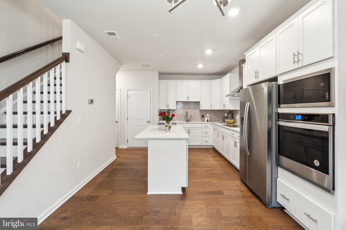 906 CALIFORNIA DR NE, LEESBURG, Virginia 20176, 3 Bedrooms Bedrooms, ,2 BathroomsBathrooms,Residential,For sale,906 CALIFORNIA DR NE,VALO2094696 MLS # VALO2094696