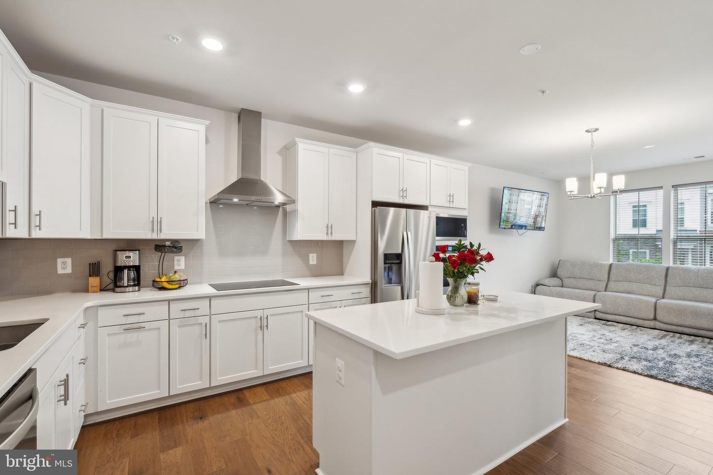 906 CALIFORNIA DR NE, LEESBURG, Virginia 20176, 3 Bedrooms Bedrooms, ,2 BathroomsBathrooms,Residential,For sale,906 CALIFORNIA DR NE,VALO2094696 MLS # VALO2094696
