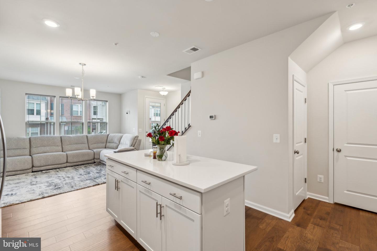 906 CALIFORNIA DR NE, LEESBURG, Virginia 20176, 3 Bedrooms Bedrooms, ,2 BathroomsBathrooms,Residential,For sale,906 CALIFORNIA DR NE,VALO2094696 MLS # VALO2094696