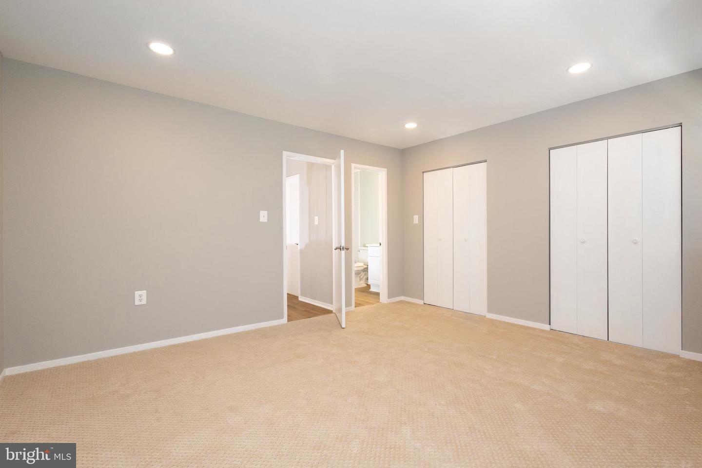 8729 VILLAGE GREEN CT, ALEXANDRIA, Virginia 22309, 3 Bedrooms Bedrooms, ,2 BathroomsBathrooms,Residential,For sale,8729 VILLAGE GREEN CT,VAFX2236504 MLS # VAFX2236504