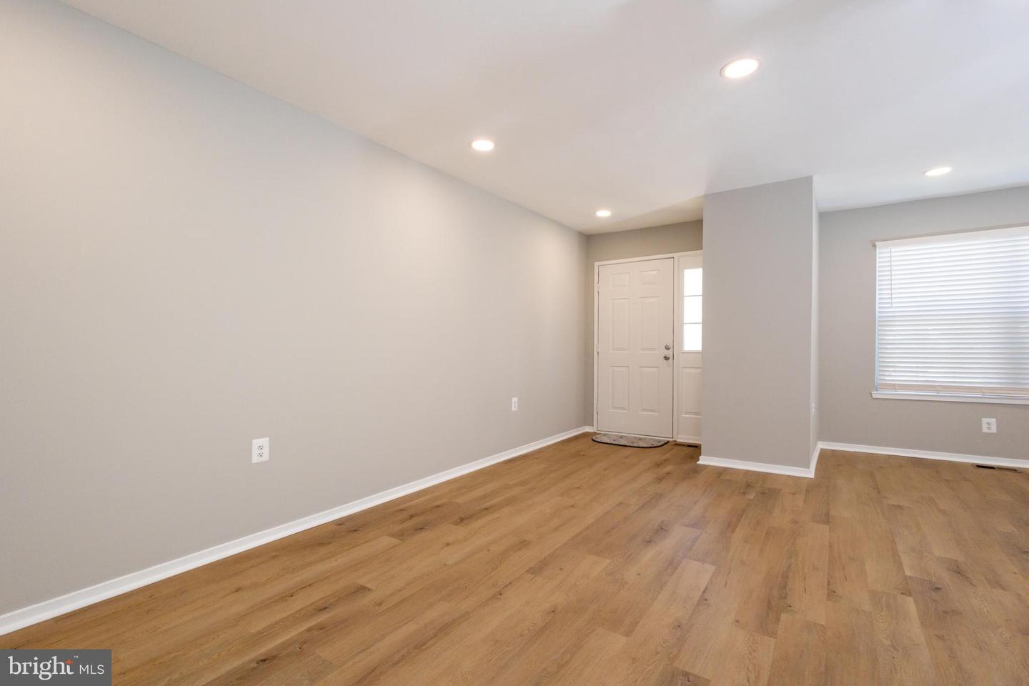 8729 VILLAGE GREEN CT, ALEXANDRIA, Virginia 22309, 3 Bedrooms Bedrooms, ,2 BathroomsBathrooms,Residential,For sale,8729 VILLAGE GREEN CT,VAFX2236504 MLS # VAFX2236504