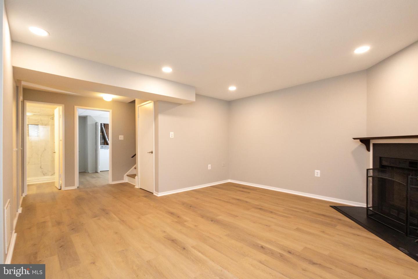 8729 VILLAGE GREEN CT, ALEXANDRIA, Virginia 22309, 3 Bedrooms Bedrooms, ,2 BathroomsBathrooms,Residential,For sale,8729 VILLAGE GREEN CT,VAFX2236504 MLS # VAFX2236504