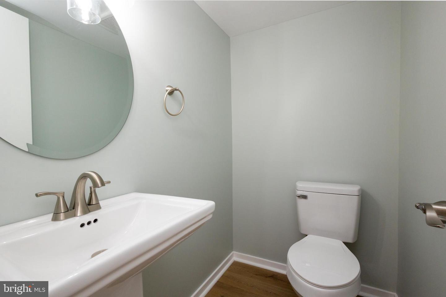 8729 VILLAGE GREEN CT, ALEXANDRIA, Virginia 22309, 3 Bedrooms Bedrooms, ,2 BathroomsBathrooms,Residential,For sale,8729 VILLAGE GREEN CT,VAFX2236504 MLS # VAFX2236504