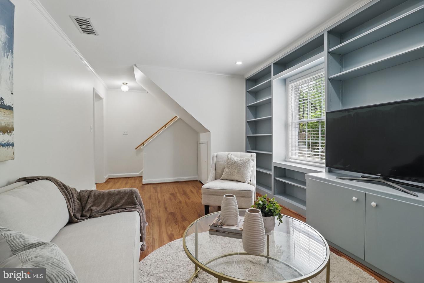 129 FORT WILLIAMS PKWY, ALEXANDRIA, Virginia 22304, 3 Bedrooms Bedrooms, ,2 BathroomsBathrooms,Residential,For sale,129 FORT WILLIAMS PKWY,VAAX2044602 MLS # VAAX2044602