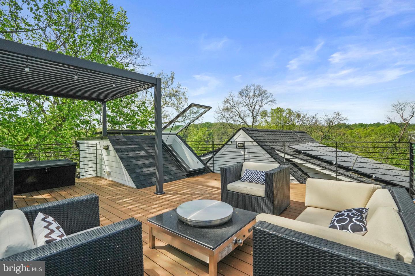 5711 POTOMAC AVE NW, WASHINGTON, District Of Columbia 20016, 6 Bedrooms Bedrooms, ,5 BathroomsBathrooms,Residential,For sale,5711 POTOMAC AVE NW,DCDC2197566 MLS # DCDC2197566