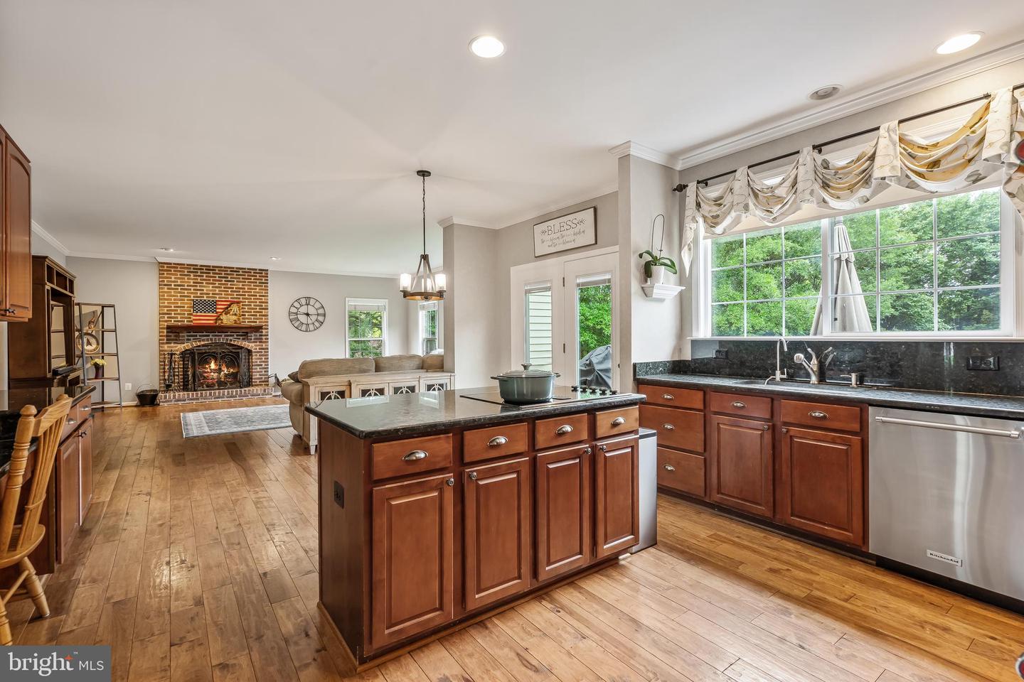 9804 LUCK PENNY CT, BRISTOW, Virginia 20136, 5 Bedrooms Bedrooms, ,3 BathroomsBathrooms,Residential,For sale,9804 LUCK PENNY CT,VAPW2093184 MLS # VAPW2093184