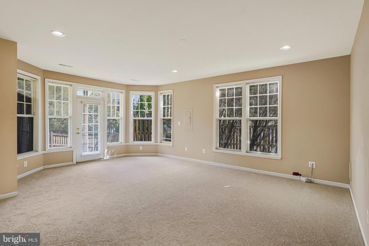 18202 MILL HOUSE SQ, LEESBURG, Virginia 20176, 3 Bedrooms Bedrooms, ,3 BathroomsBathrooms,Residential,For sale,18202 MILL HOUSE SQ,VALO2094900 MLS # VALO2094900