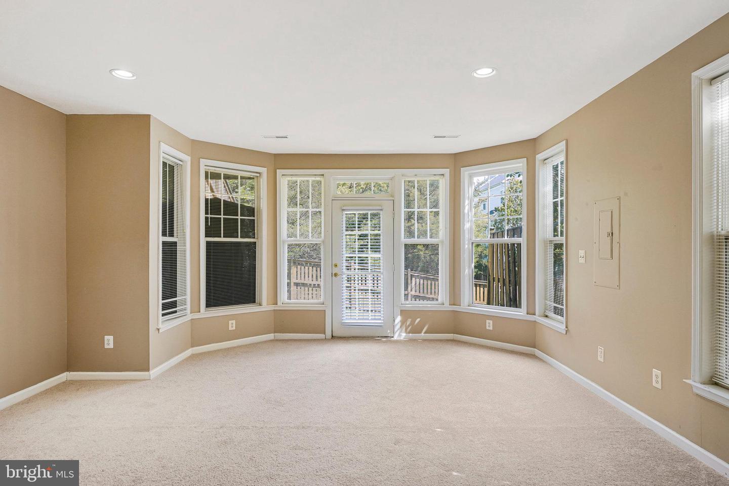 18202 MILL HOUSE SQ, LEESBURG, Virginia 20176, 3 Bedrooms Bedrooms, ,3 BathroomsBathrooms,Residential,For sale,18202 MILL HOUSE SQ,VALO2094900 MLS # VALO2094900
