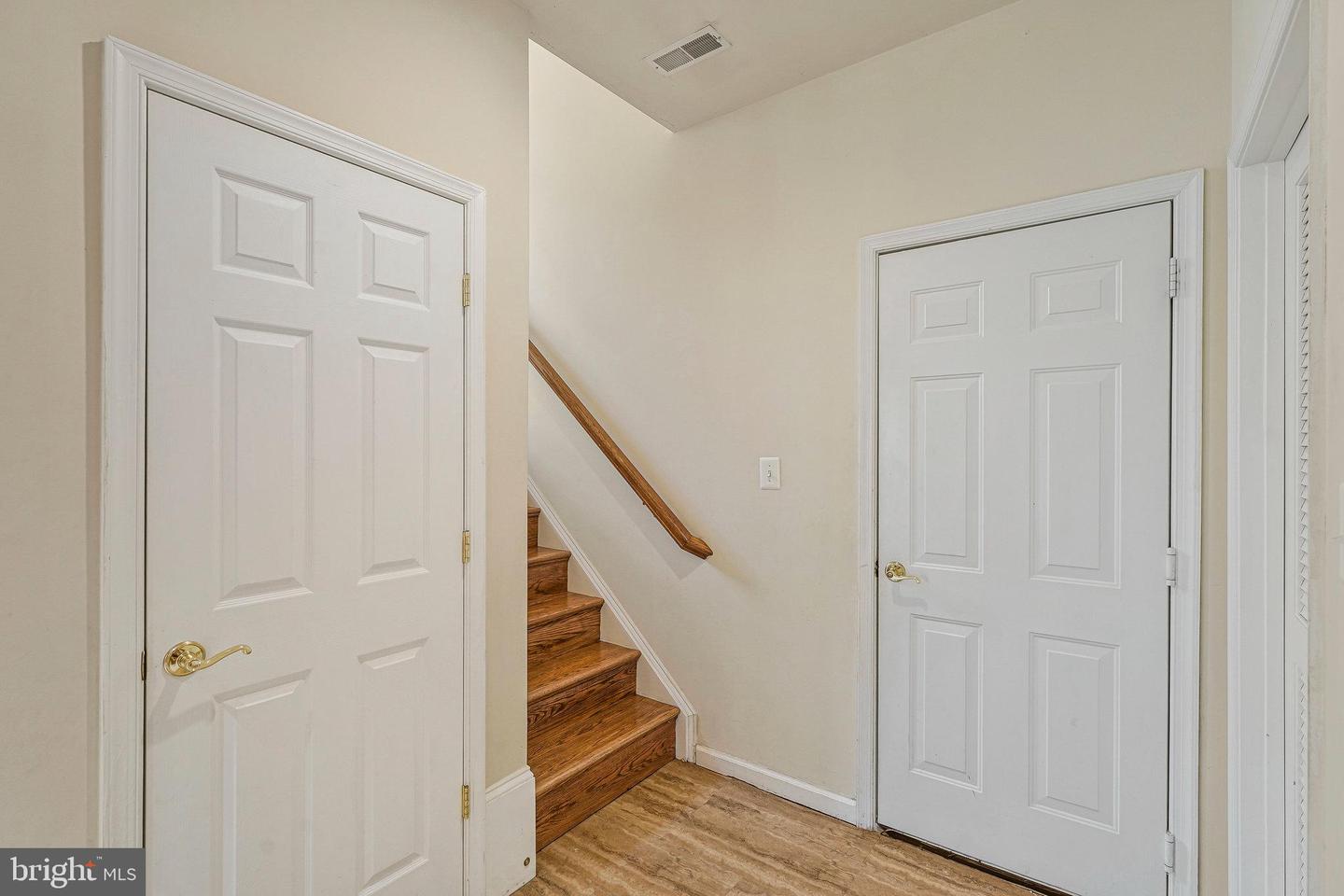 18202 MILL HOUSE SQ, LEESBURG, Virginia 20176, 3 Bedrooms Bedrooms, ,3 BathroomsBathrooms,Residential,For sale,18202 MILL HOUSE SQ,VALO2094900 MLS # VALO2094900