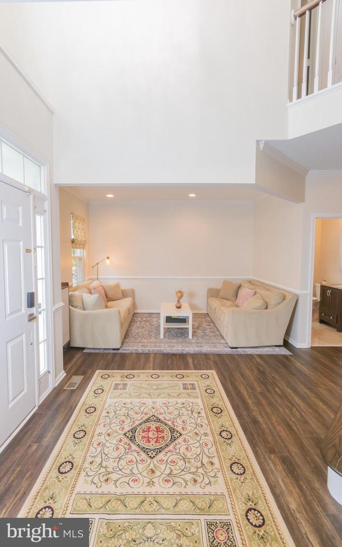 12901 CEDAR GLEN LN, HERNDON, Virginia 20171, 4 Bedrooms Bedrooms, ,3 BathroomsBathrooms,Residential,For sale,12901 CEDAR GLEN LN,VAFX2236848 MLS # VAFX2236848