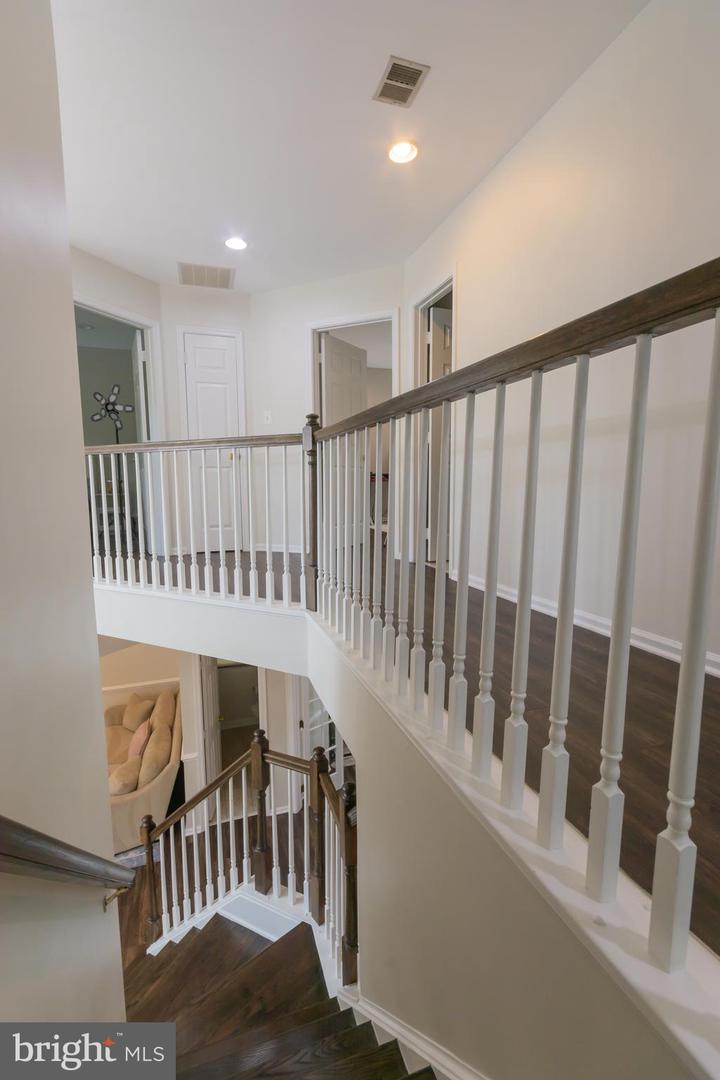 12901 CEDAR GLEN LN, HERNDON, Virginia 20171, 4 Bedrooms Bedrooms, ,3 BathroomsBathrooms,Residential,For sale,12901 CEDAR GLEN LN,VAFX2236848 MLS # VAFX2236848