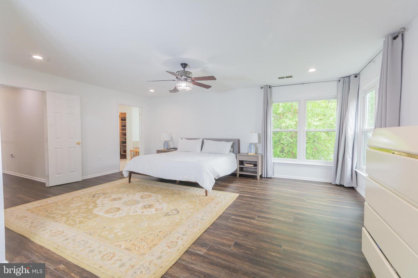 12901 CEDAR GLEN LN, HERNDON, Virginia 20171, 4 Bedrooms Bedrooms, ,3 BathroomsBathrooms,Residential,For sale,12901 CEDAR GLEN LN,VAFX2236848 MLS # VAFX2236848