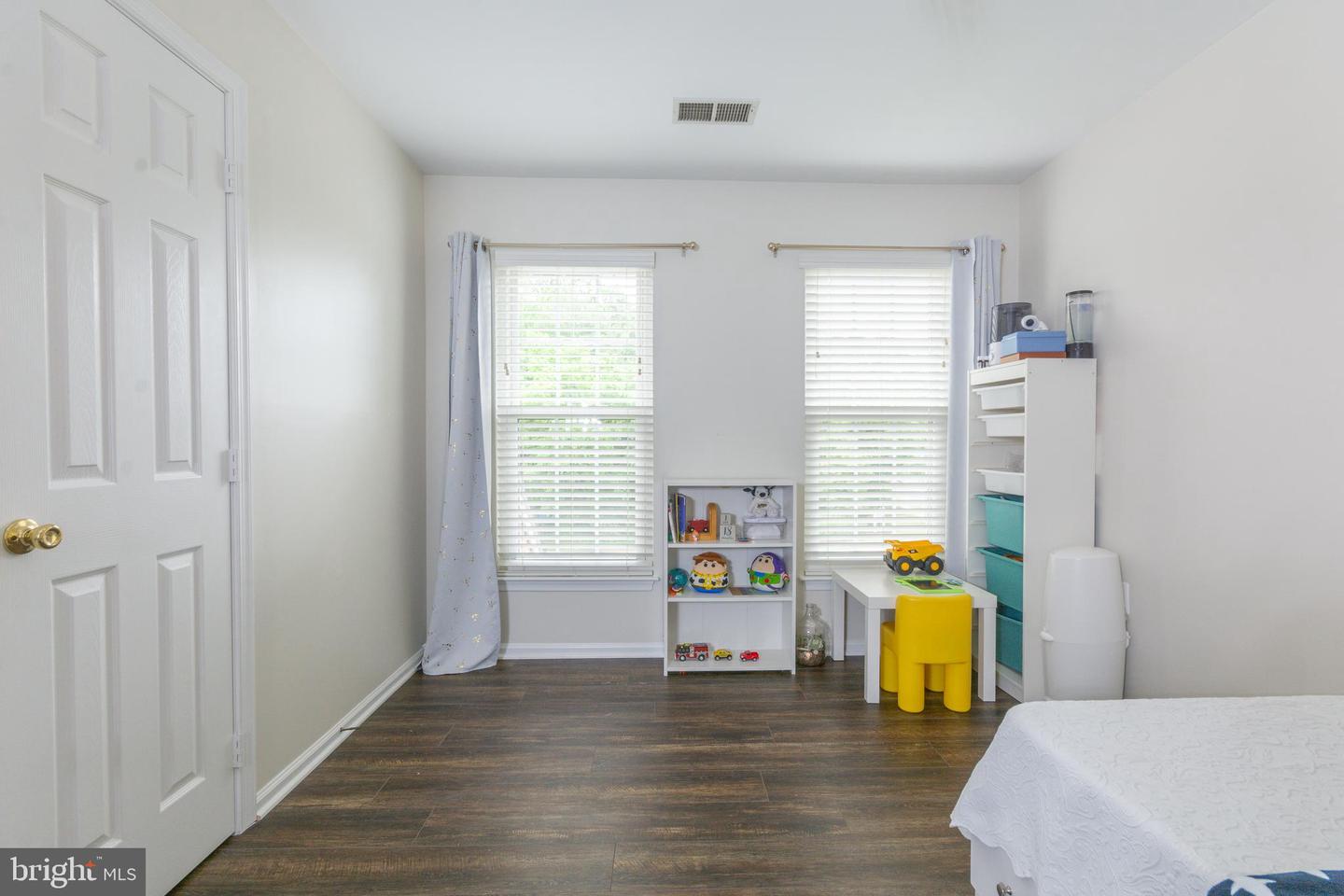 12901 CEDAR GLEN LN, HERNDON, Virginia 20171, 4 Bedrooms Bedrooms, ,3 BathroomsBathrooms,Residential,For sale,12901 CEDAR GLEN LN,VAFX2236848 MLS # VAFX2236848