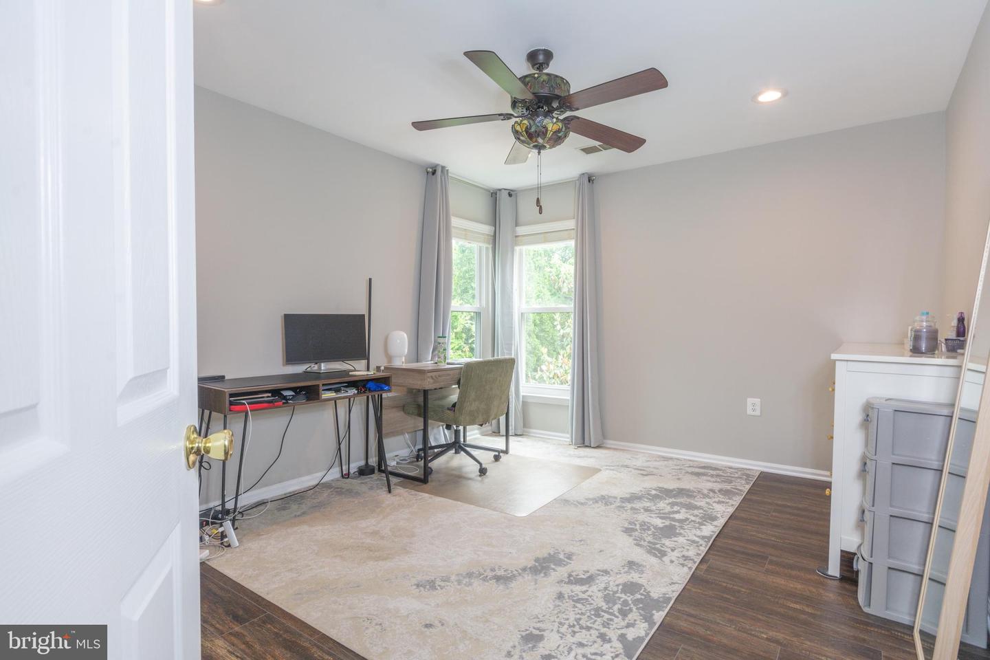 12901 CEDAR GLEN LN, HERNDON, Virginia 20171, 4 Bedrooms Bedrooms, ,3 BathroomsBathrooms,Residential,For sale,12901 CEDAR GLEN LN,VAFX2236848 MLS # VAFX2236848