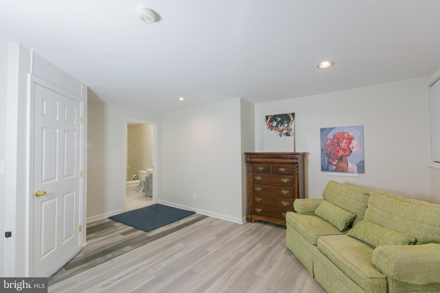 12901 CEDAR GLEN LN, HERNDON, Virginia 20171, 4 Bedrooms Bedrooms, ,3 BathroomsBathrooms,Residential,For sale,12901 CEDAR GLEN LN,VAFX2236848 MLS # VAFX2236848