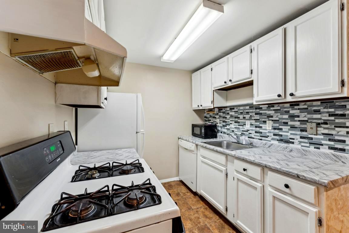 4600 DUKE ST #1118, ALEXANDRIA, Virginia 22304, ,1 BathroomBathrooms,Residential,For sale,4600 DUKE ST #1118,VAAX2044674 MLS # VAAX2044674