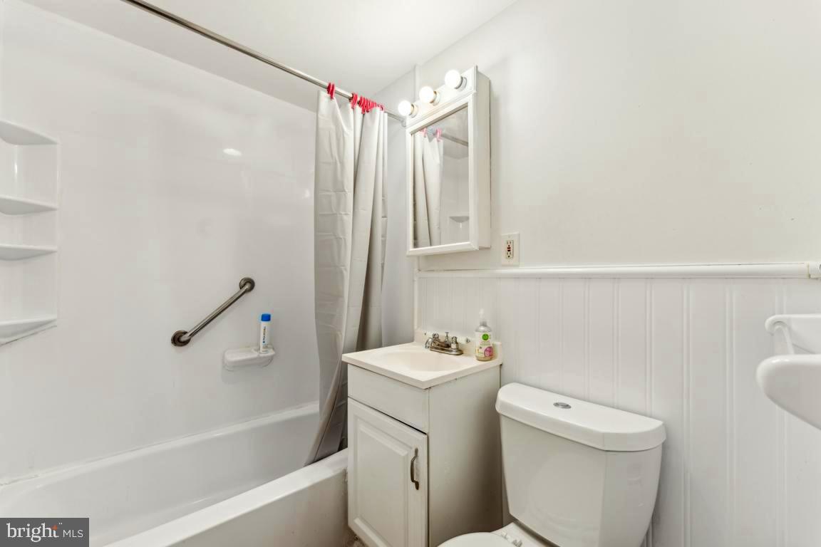4600 DUKE ST #1118, ALEXANDRIA, Virginia 22304, ,1 BathroomBathrooms,Residential,For sale,4600 DUKE ST #1118,VAAX2044674 MLS # VAAX2044674