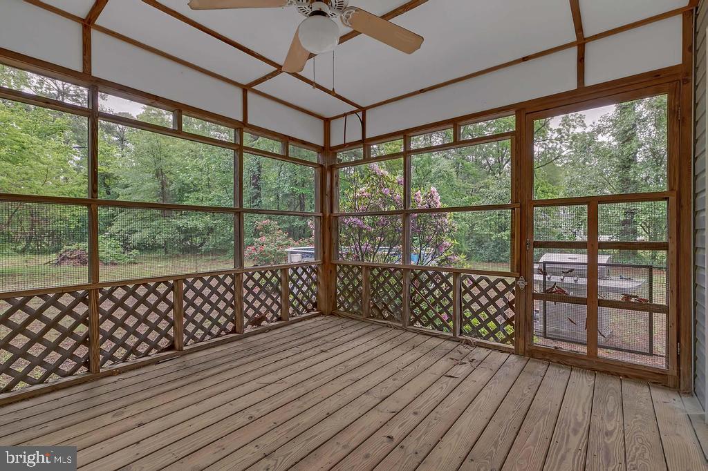 30 WATERWAY DR, MONTROSS, Virginia 22520, 3 Bedrooms Bedrooms, ,2 BathroomsBathrooms,Residential,For sale,30 WATERWAY DR,VAWE2008772 MLS # VAWE2008772