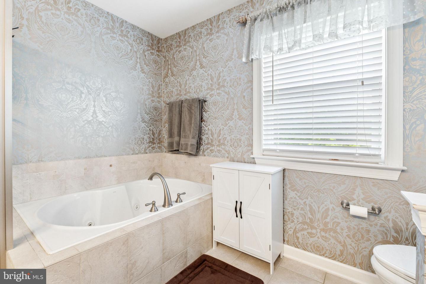 108 ROSEVILLE CT, BOYCE, Virginia 22620, 5 Bedrooms Bedrooms, ,4 BathroomsBathrooms,Residential,For sale,108 ROSEVILLE CT,VACL2003654 MLS # VACL2003654