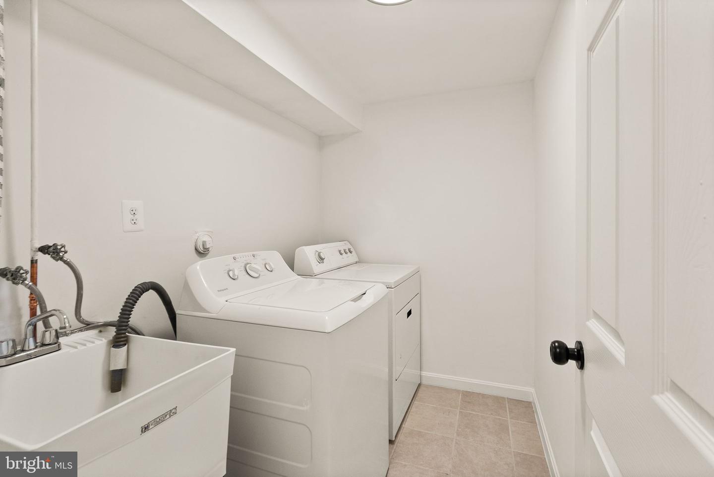 4932 TIBBITT LN, BURKE, Virginia 22015, 3 Bedrooms Bedrooms, ,2 BathroomsBathrooms,Residential,For sale,4932 TIBBITT LN,VAFX2237062 MLS # VAFX2237062