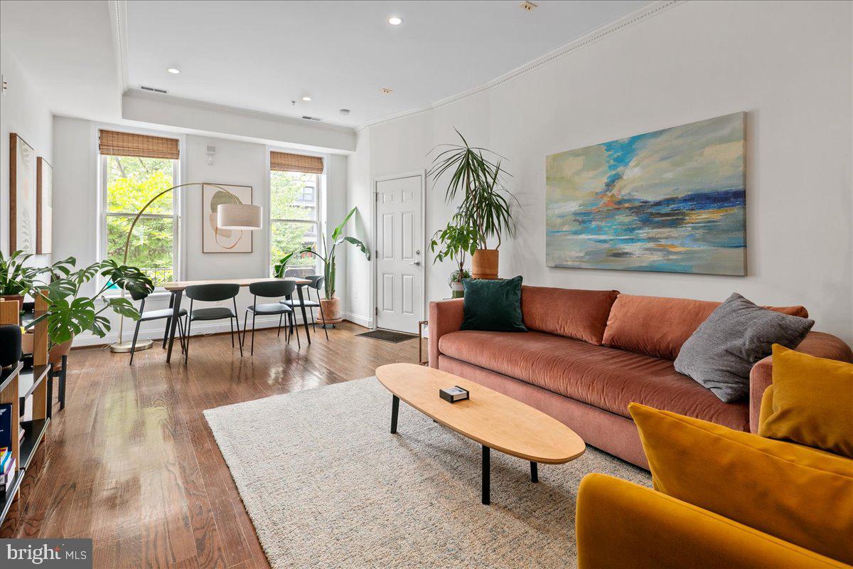4215 8TH ST NW #1, WASHINGTON, District Of Columbia 20011, 2 Bedrooms Bedrooms, 2 Rooms Rooms,2 BathroomsBathrooms,Residential,For sale,4215 8TH ST NW #1,DCDC2197842 MLS # DCDC2197842