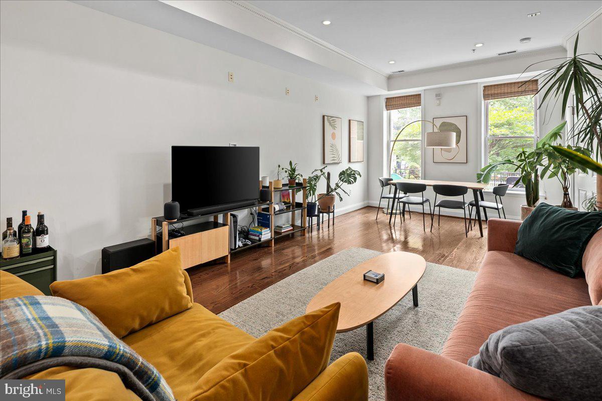 4215 8TH ST NW #1, WASHINGTON, District Of Columbia 20011, 2 Bedrooms Bedrooms, 2 Rooms Rooms,2 BathroomsBathrooms,Residential,For sale,4215 8TH ST NW #1,DCDC2197842 MLS # DCDC2197842