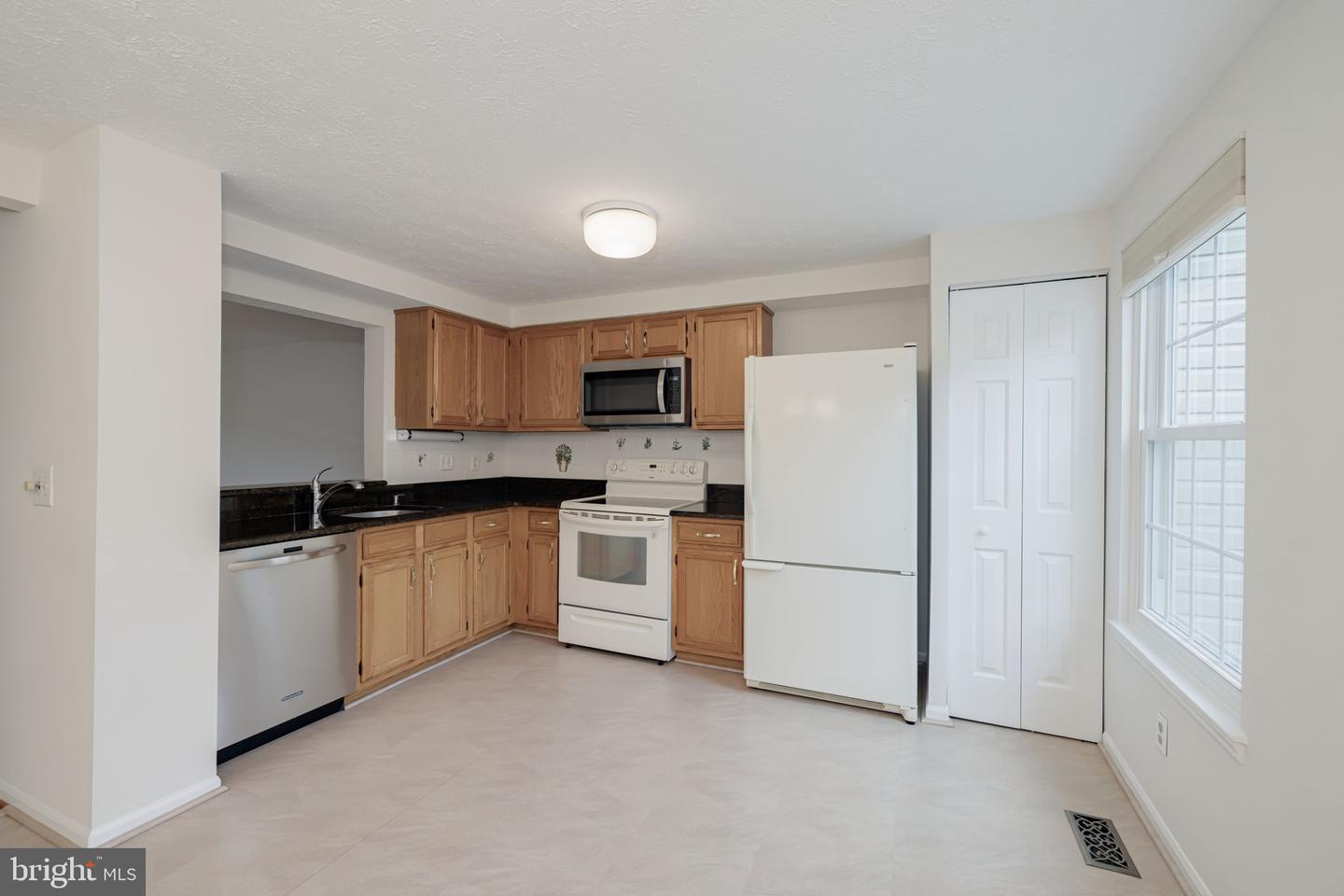 6106 HYACINTH DR, ALEXANDRIA, Virginia 22310, 2 Bedrooms Bedrooms, ,2 BathroomsBathrooms,Residential,For sale,6106 HYACINTH DR,VAFX2237086 MLS # VAFX2237086