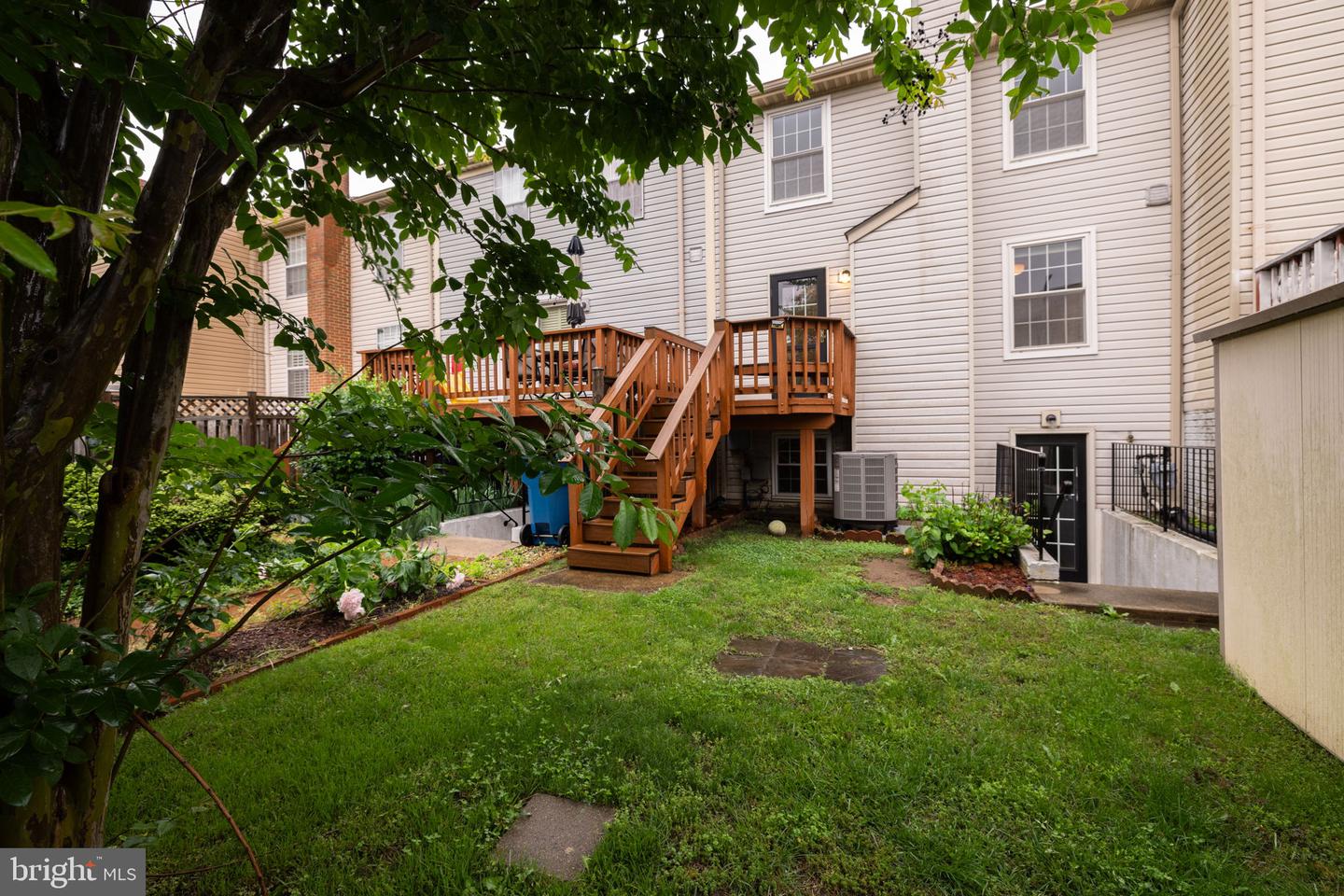 6106 HYACINTH DR, ALEXANDRIA, Virginia 22310, 2 Bedrooms Bedrooms, ,2 BathroomsBathrooms,Residential,For sale,6106 HYACINTH DR,VAFX2237086 MLS # VAFX2237086