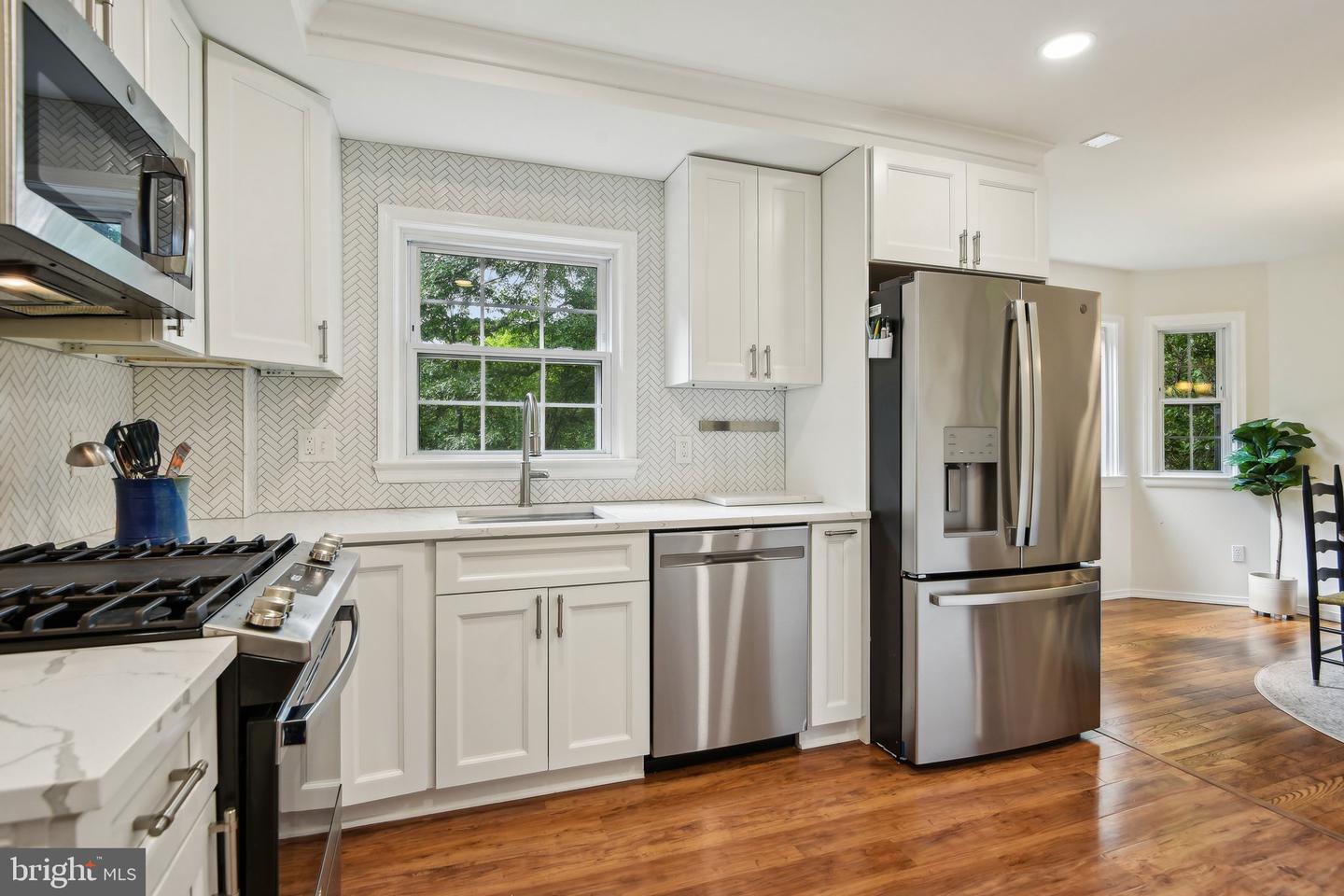 2305 CAVENDISH DR, ALEXANDRIA, Virginia 22308, 4 Bedrooms Bedrooms, ,3 BathroomsBathrooms,Residential,For sale,2305 CAVENDISH DR,VAFX2237094 MLS # VAFX2237094