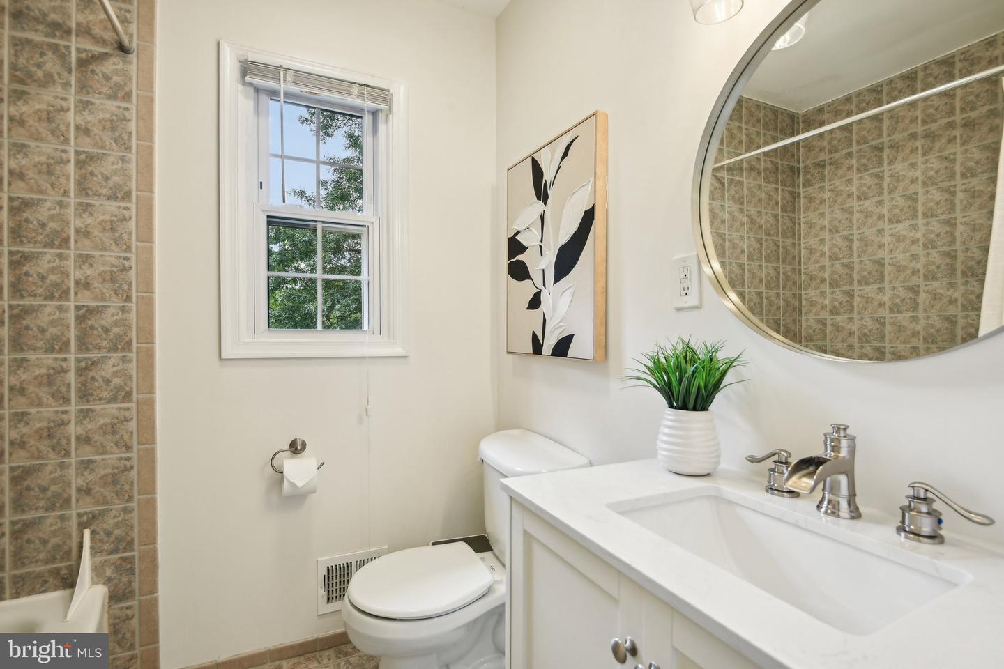 2305 CAVENDISH DR, ALEXANDRIA, Virginia 22308, 4 Bedrooms Bedrooms, ,3 BathroomsBathrooms,Residential,For sale,2305 CAVENDISH DR,VAFX2237094 MLS # VAFX2237094