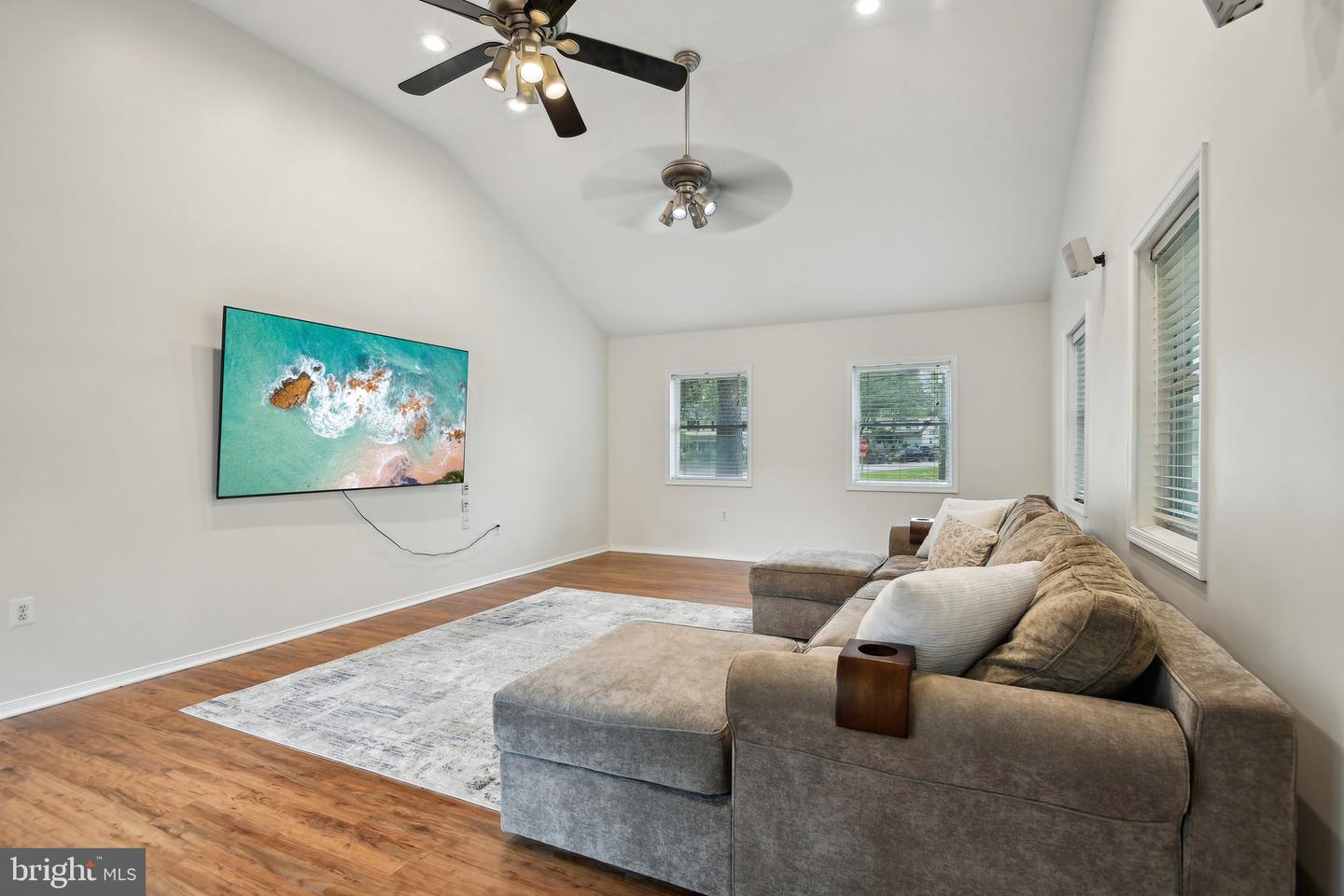 2305 CAVENDISH DR, ALEXANDRIA, Virginia 22308, 4 Bedrooms Bedrooms, ,3 BathroomsBathrooms,Residential,For sale,2305 CAVENDISH DR,VAFX2237094 MLS # VAFX2237094