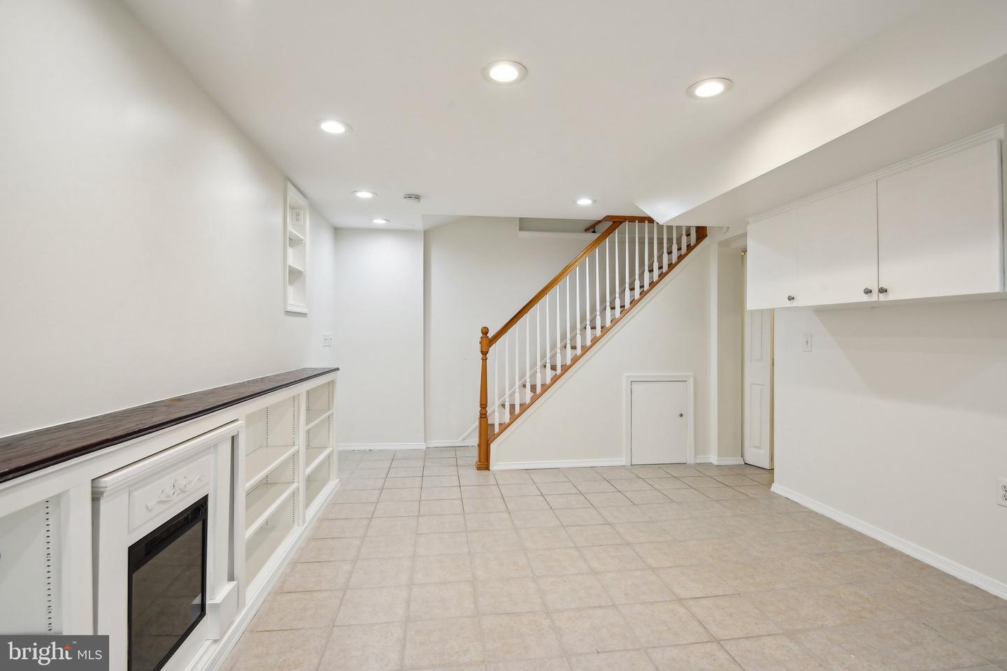 2305 CAVENDISH DR, ALEXANDRIA, Virginia 22308, 4 Bedrooms Bedrooms, ,3 BathroomsBathrooms,Residential,For sale,2305 CAVENDISH DR,VAFX2237094 MLS # VAFX2237094