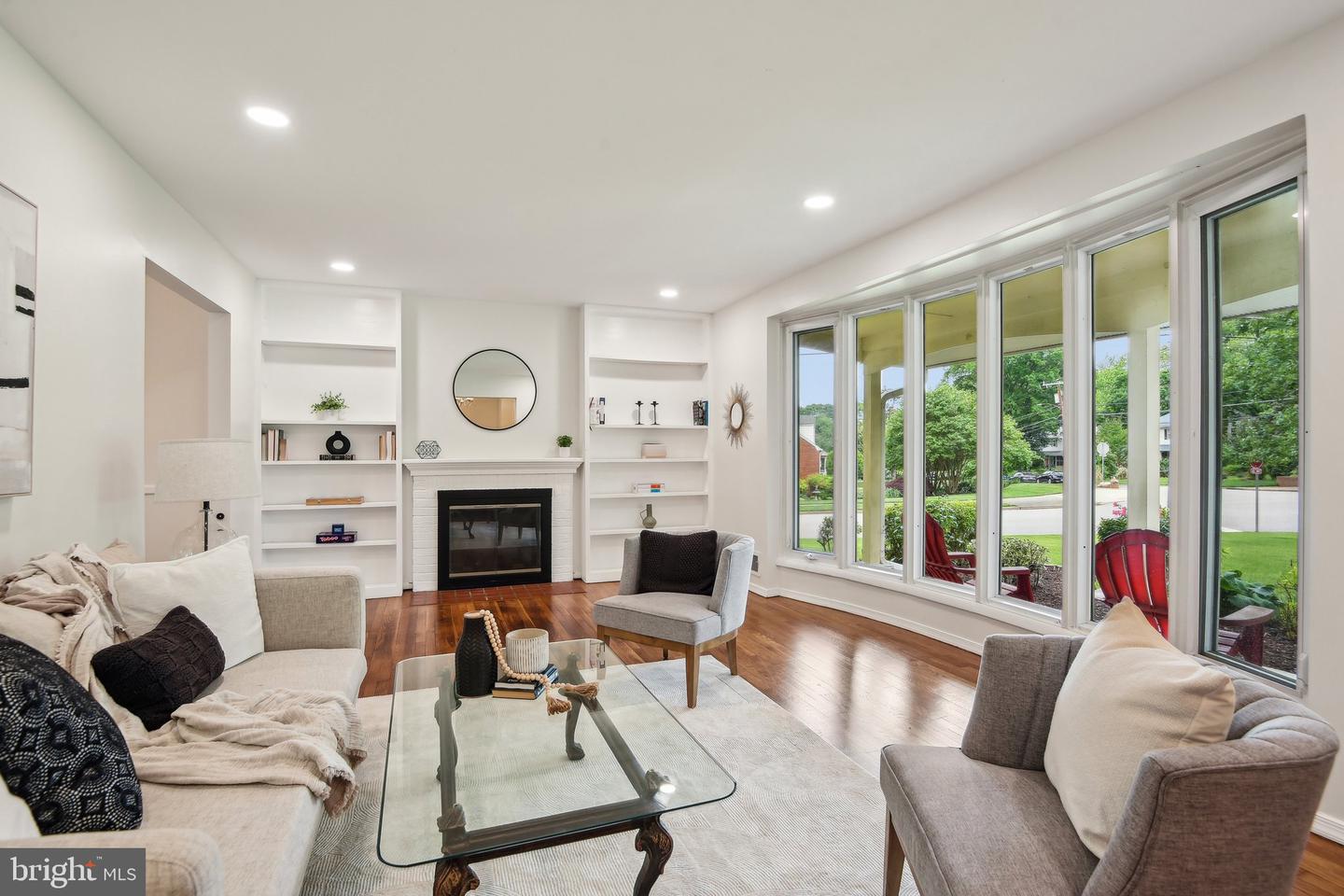 2305 CAVENDISH DR, ALEXANDRIA, Virginia 22308, 4 Bedrooms Bedrooms, ,3 BathroomsBathrooms,Residential,For sale,2305 CAVENDISH DR,VAFX2237094 MLS # VAFX2237094