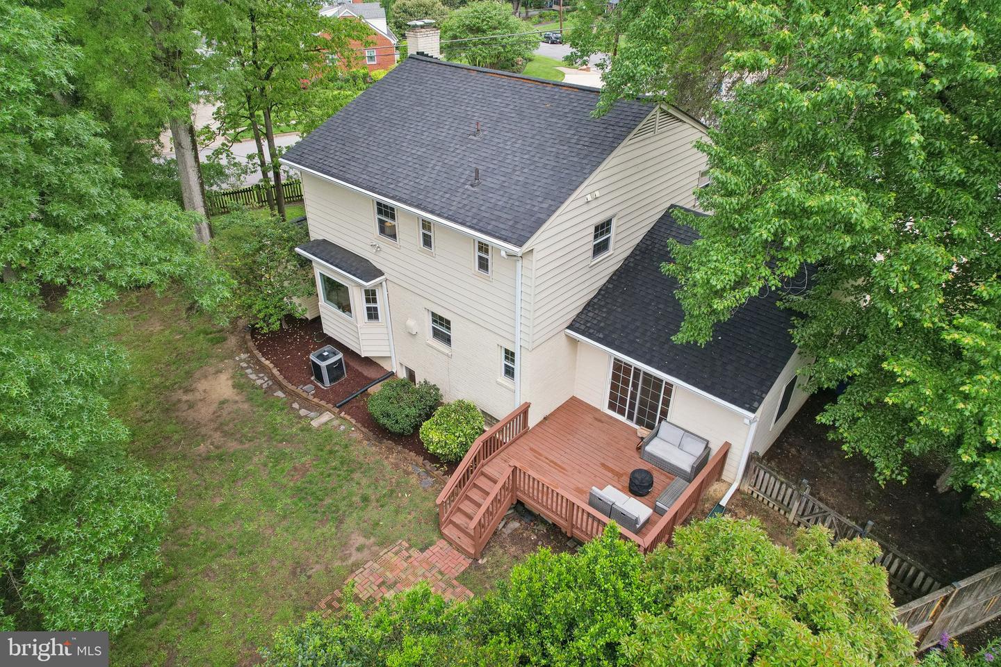 2305 CAVENDISH DR, ALEXANDRIA, Virginia 22308, 4 Bedrooms Bedrooms, ,3 BathroomsBathrooms,Residential,For sale,2305 CAVENDISH DR,VAFX2237094 MLS # VAFX2237094