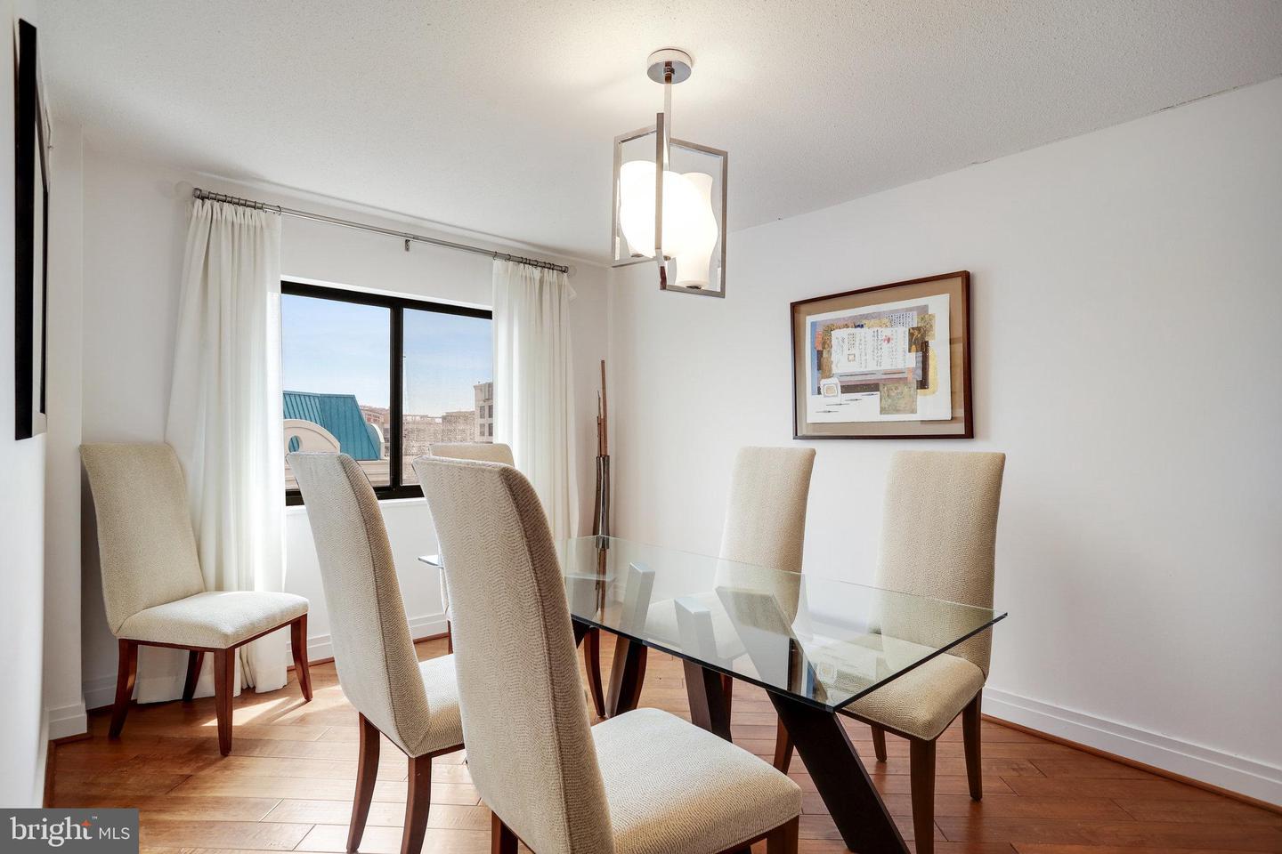 900 STAFFORD ST N #2222, ARLINGTON, Virginia 22203, 2 Bedrooms Bedrooms, ,2 BathroomsBathrooms,Residential,For sale,900 STAFFORD ST N #2222,VAAR2056728 MLS # VAAR2056728