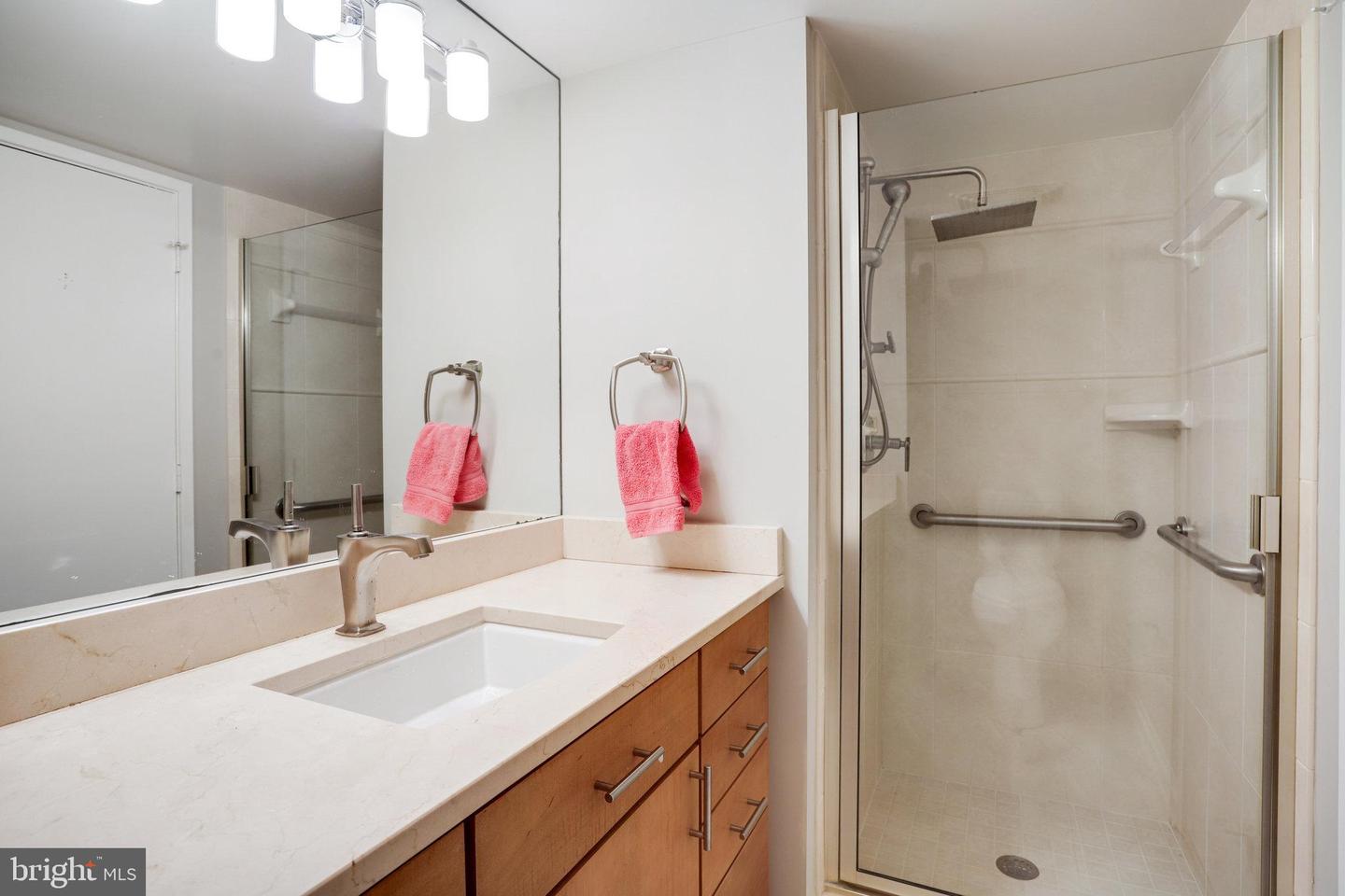 900 STAFFORD ST N #2222, ARLINGTON, Virginia 22203, 2 Bedrooms Bedrooms, ,2 BathroomsBathrooms,Residential,For sale,900 STAFFORD ST N #2222,VAAR2056728 MLS # VAAR2056728