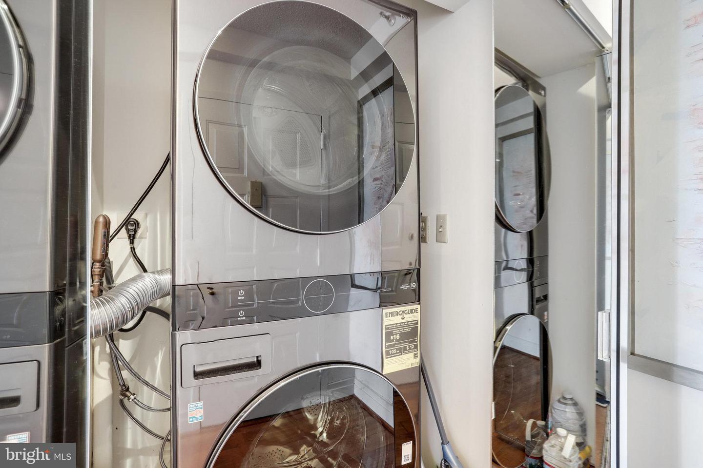 900 STAFFORD ST N #2222, ARLINGTON, Virginia 22203, 2 Bedrooms Bedrooms, ,2 BathroomsBathrooms,Residential,For sale,900 STAFFORD ST N #2222,VAAR2056728 MLS # VAAR2056728