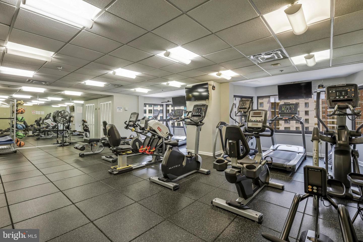 900 STAFFORD ST N #2222, ARLINGTON, Virginia 22203, 2 Bedrooms Bedrooms, ,2 BathroomsBathrooms,Residential,For sale,900 STAFFORD ST N #2222,VAAR2056728 MLS # VAAR2056728