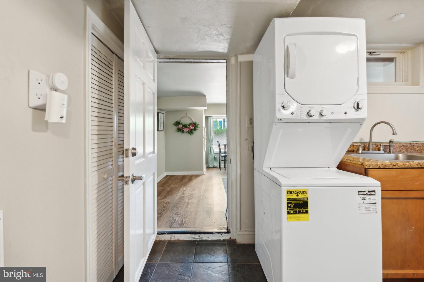 2304 RIVERVIEW TER, ALEXANDRIA, Virginia 22303, 3 Bedrooms Bedrooms, ,3 BathroomsBathrooms,Residential,For sale,2304 RIVERVIEW TER,VAFX2237128 MLS # VAFX2237128