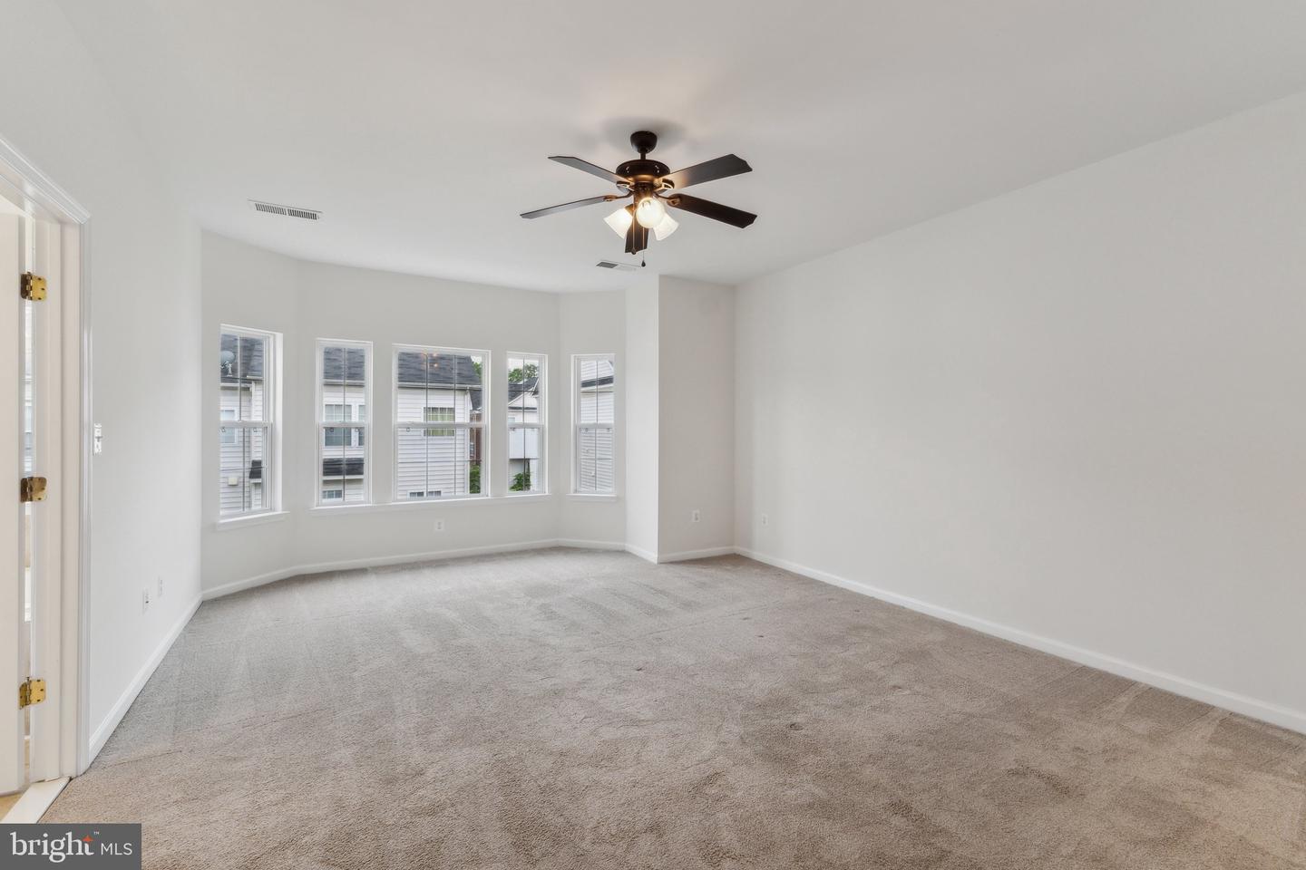 17614 HARPERS FERRY DR, DUMFRIES, Virginia 22025, 3 Bedrooms Bedrooms, ,2 BathroomsBathrooms,Residential,For sale,17614 HARPERS FERRY DR,VAPW2093352 MLS # VAPW2093352