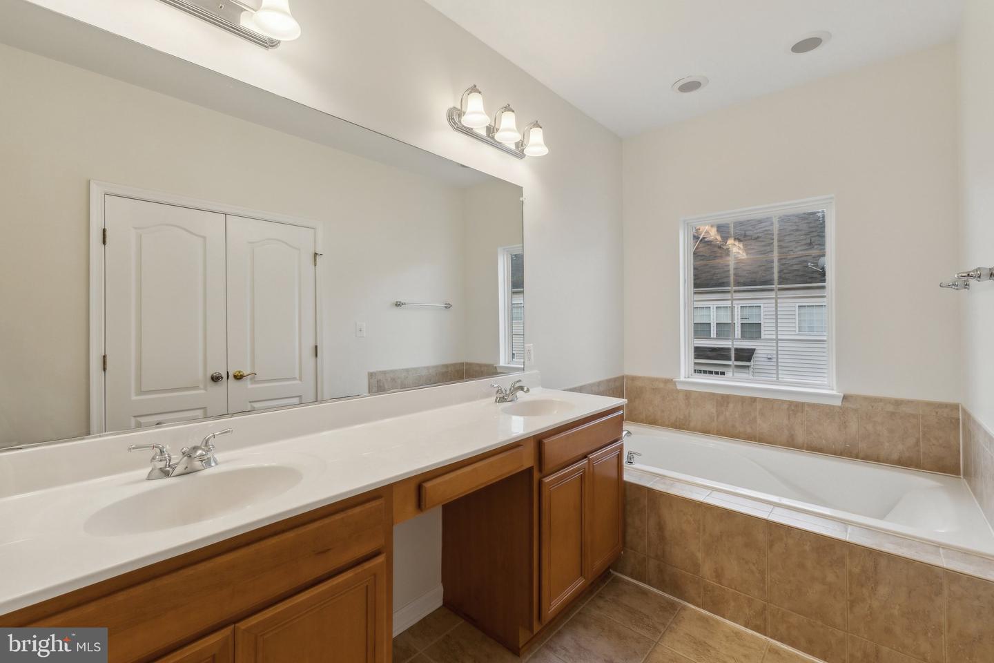 17614 HARPERS FERRY DR, DUMFRIES, Virginia 22025, 3 Bedrooms Bedrooms, ,2 BathroomsBathrooms,Residential,For sale,17614 HARPERS FERRY DR,VAPW2093352 MLS # VAPW2093352
