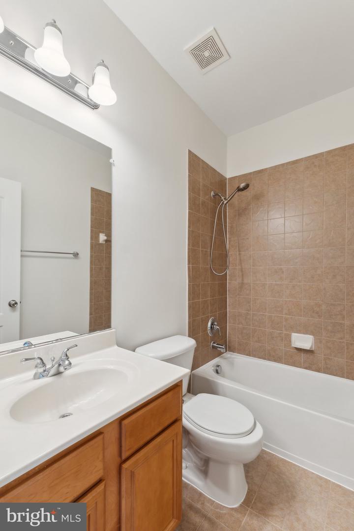 17614 HARPERS FERRY DR, DUMFRIES, Virginia 22025, 3 Bedrooms Bedrooms, ,2 BathroomsBathrooms,Residential,For sale,17614 HARPERS FERRY DR,VAPW2093352 MLS # VAPW2093352