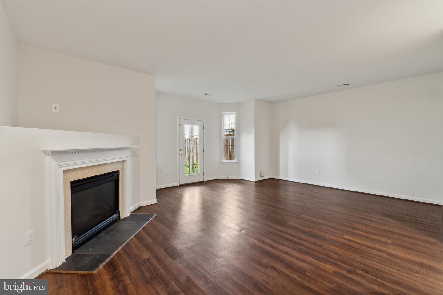 17614 HARPERS FERRY DR, DUMFRIES, Virginia 22025, 3 Bedrooms Bedrooms, ,2 BathroomsBathrooms,Residential,For sale,17614 HARPERS FERRY DR,VAPW2093352 MLS # VAPW2093352