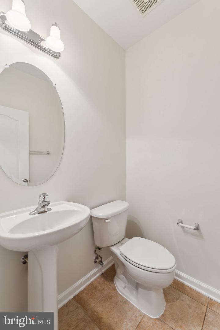 17614 HARPERS FERRY DR, DUMFRIES, Virginia 22025, 3 Bedrooms Bedrooms, ,2 BathroomsBathrooms,Residential,For sale,17614 HARPERS FERRY DR,VAPW2093352 MLS # VAPW2093352