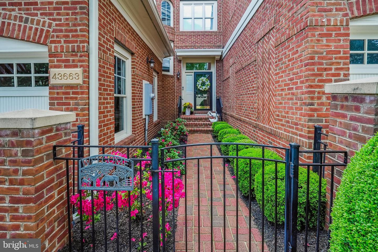 43663 PALMETTO DUNES TER, LEESBURG, Virginia 20176, 3 Bedrooms Bedrooms, ,4 BathroomsBathrooms,Residential,For sale,43663 PALMETTO DUNES TER,VALO2095062 MLS # VALO2095062